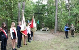 Uroczystości Gminno &ndash; Szkolne z okazji 85. rocznicy Zbrodni Pomorskiej 1939 w Słup&oacute;wku 16