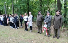 Uroczystości Gminno &ndash; Szkolne z okazji 85. rocznicy Zbrodni Pomorskiej 1939 w Słup&oacute;wku 25