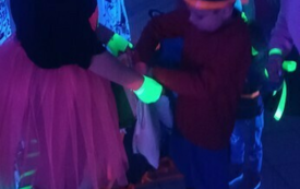 Galeria aktualności Neonowe zakończenie karnawału w sołectwie Drążno 1