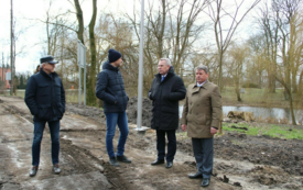 Galeria aktualności Spotkanie I Wicewojewody Kujawsko-Pomorskiego Piotra Hemmerlinga z Burmistrzem Miasta i Gminy Mrocza Jarosławem Okonkiem 1