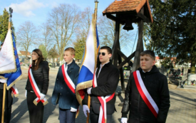 Galeria aktualności Stańcie do apelu ! Obchody 85. Rocznicy Zbrodni Katyńskiej oraz 15 Rocznicy Katastrofy Smoleńskiej 16