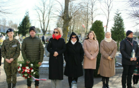 Galeria aktualności Stańcie do apelu ! Obchody 85. Rocznicy Zbrodni Katyńskiej oraz 15 Rocznicy Katastrofy Smoleńskiej 42
