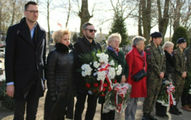 Galeria aktualności Stańcie do apelu ! Obchody 85. Rocznicy Zbrodni Katyńskiej oraz 15 Rocznicy Katastrofy Smoleńskiej 43