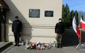 Galeria aktualności Stańcie do apelu ! Obchody 85. Rocznicy Zbrodni Katyńskiej oraz 15 Rocznicy Katastrofy Smoleńskiej 62