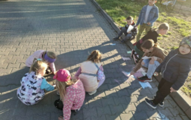 Galeria aktualności Osiedlowe spotkanie z okazji Dnia Ziemi &ndash; wsp&oacute;lna inicjatywa mieszkańc&oacute;w 12