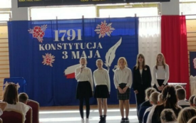 Galeria aktualności Apel z okazji świąt majowych w Szkole Podstawowej w Mroczy 25