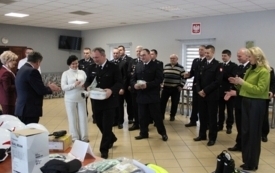 Galeria aktualności Uroczyste przekazanie sprzętu jednostkom OSP 17