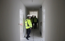 Galeria aktualności Wizja lokalna inwestycji mieszkaniowej przy ul. Nakielskiej w Mroczy  21