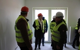 Galeria aktualności Wizja lokalna inwestycji mieszkaniowej przy ul. Nakielskiej w Mroczy  33