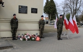 Galeria aktualności Gminne Obchody 86. Rocznicy Zbrodni Katyńskiej oraz 16 Rocznicy Katastrofy Smoleńskiej 3