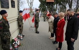 Galeria aktualności Gminne Obchody 86. Rocznicy Zbrodni Katyńskiej oraz 16 Rocznicy Katastrofy Smoleńskiej 14