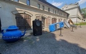 21)