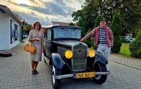 Galeria aktualności Nostalgiczna podr&oacute;ż w czasie "Retro Spotkanie z Pasją - Warkot Styl i Celne Oko" 1