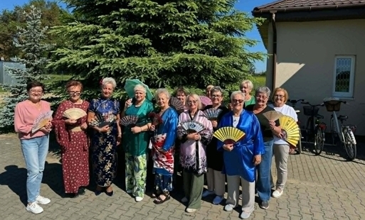Kraj Kwitnącej Wiśni w sercu Białowieży. Seniorki mistrzyniami sushi!