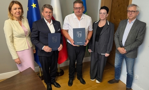 Podpisano umowę na remont drogi w Drzewianowie