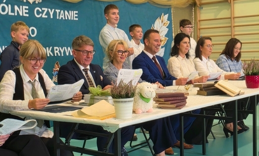 Maraton Czytania oraz nowe sale szkolne w "Mini Akademii"